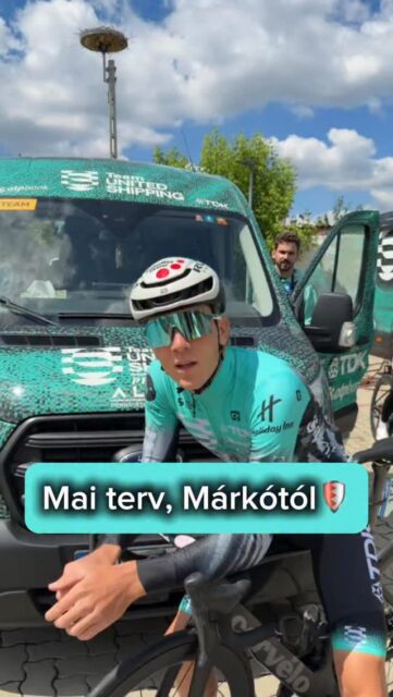 🛡️ Ezerrel a szökésbe

-
🛡️Full gas into the breakaway

#tus_riders  #TeamUnitedShipping
