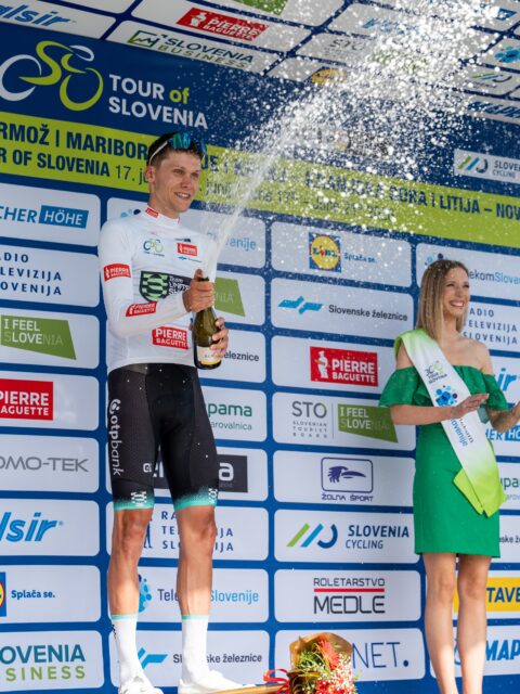 👚🥼 Tomáš got some new clothes! 🇸🇮

After his short rest, our Czech climber came back in perfect fashion, taking the KOM and youth jersey on the first stage of the Tour of Slovenia 👌🏻

This is just the beginning 🫡

📸 @lapajhu 
#tus_riders #TeamunitedShipping