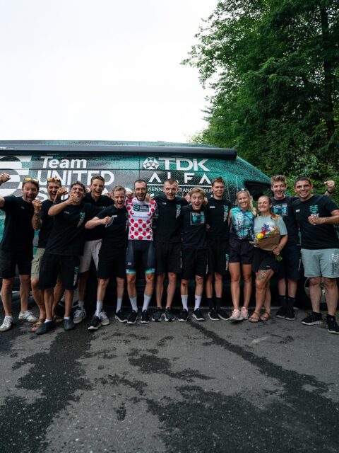 🔴⚪️ What a "week" in Czechia 👊🏻
Read our full report on the website!
-
Beszámolónk a Csehországból már elérhető a weboldalon!
📸 @filip.bezdek
#tus_riders #TeamUnitedShipping