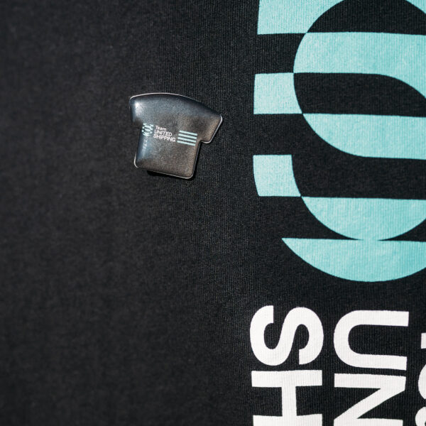 T-shirt shaped pin - Image 2