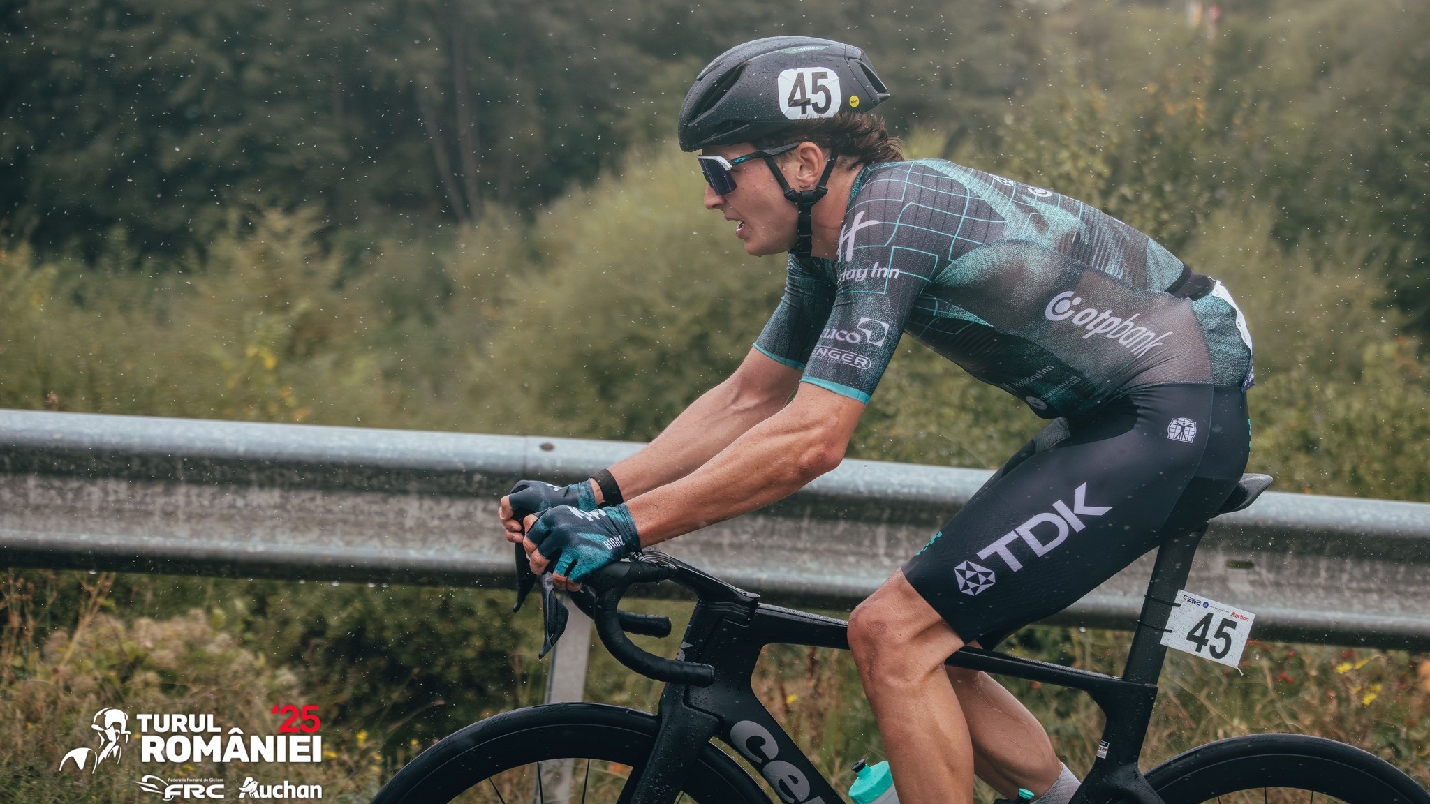 Turul Romaniei: two of us were in the breakaway