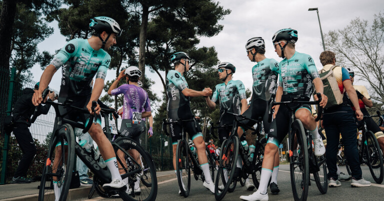 Double Trouble: Navigating Istrian Roundabouts and Rhodesian Gravel