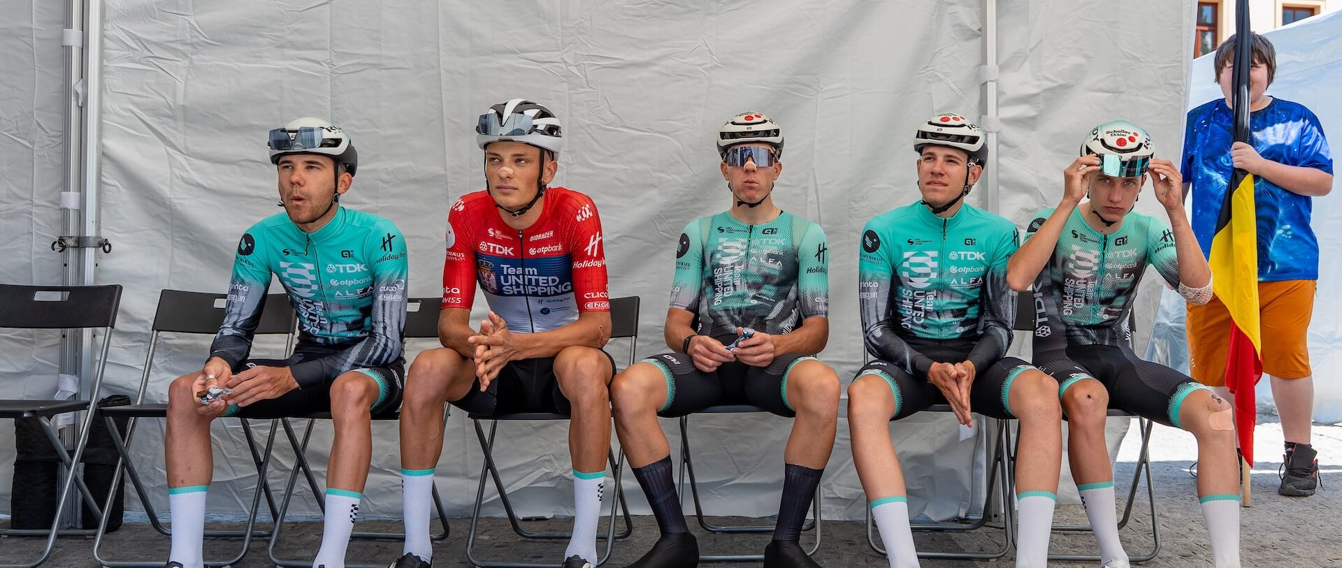 One Eye on the Prize: Tóth Grabs 15th in a Wild Peace Race Opener
